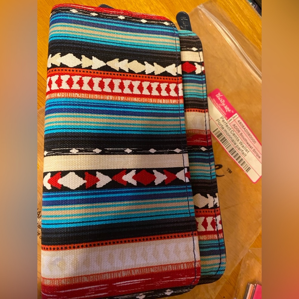 Thirty-One Multicolor Perfect cents  Wallet with insert